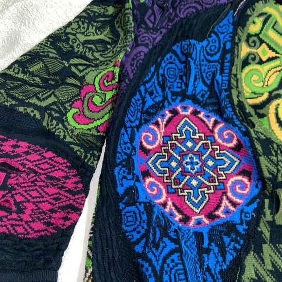 RARE HTF Gorgeous vintage Coogi dragons sweater - Picture 10 of 13